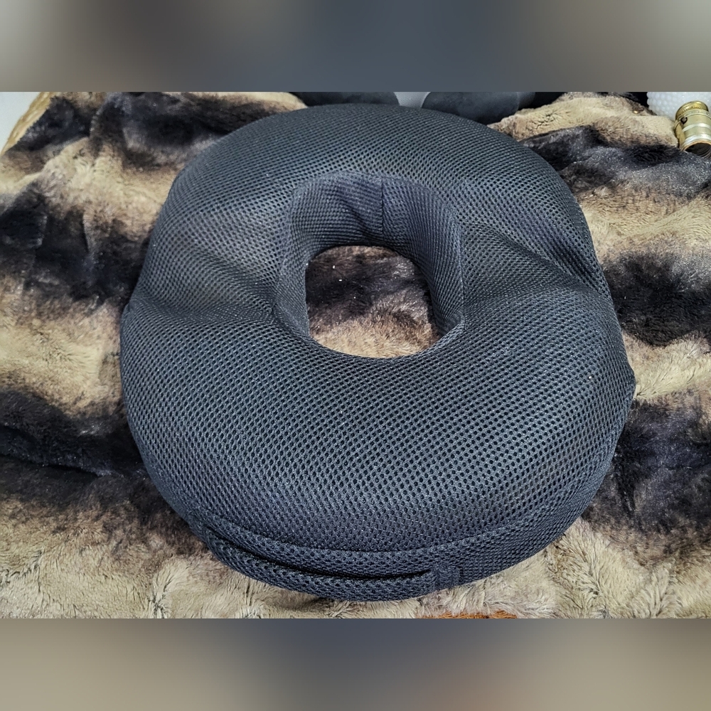 Bonmed Company Gel Ring Seat Cushion 17" x 13" x 3" Black